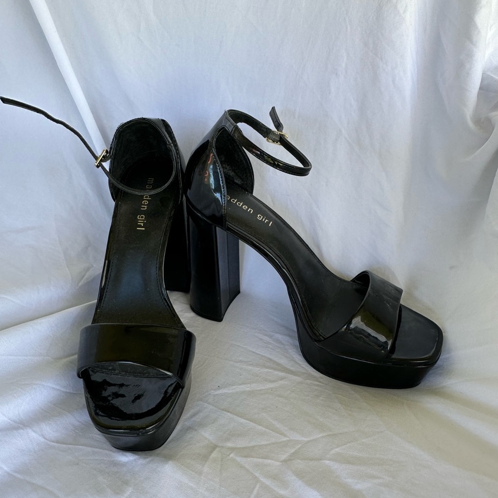 Madden Girl Black Patent Platform Block Heel Sandals